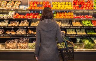 Grocery Stores Shift Towards Food as Medicine - A Closer Look at the Paradox of Nutrition Advice and Unhealthy Food Choices